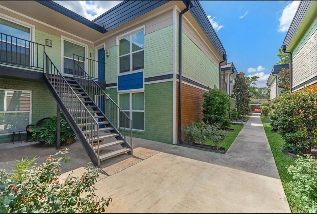 Lovely 2 Bedroom/2 Bath Houston, Heights/Galleria エクステリア 写真