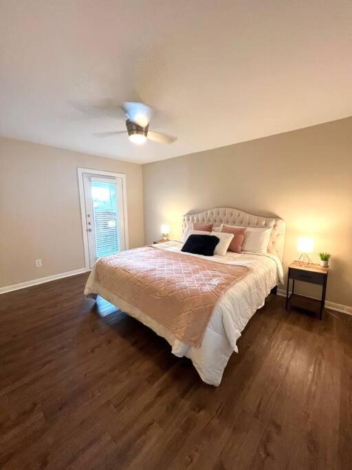 Lovely 2 Bedroom/2 Bath Houston, Heights/Galleria エクステリア 写真