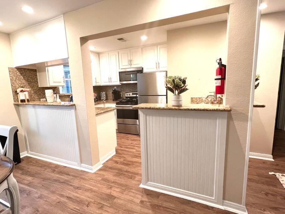 Lovely 2 Bedroom/2 Bath Houston, Heights/Galleria エクステリア 写真